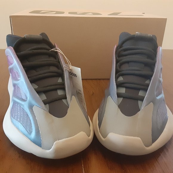 Size 5.5M / 7W - Adidas Yeezy 700 V3 Fade Carbon - GW1814 - NEW!! - Picture 5 of 7